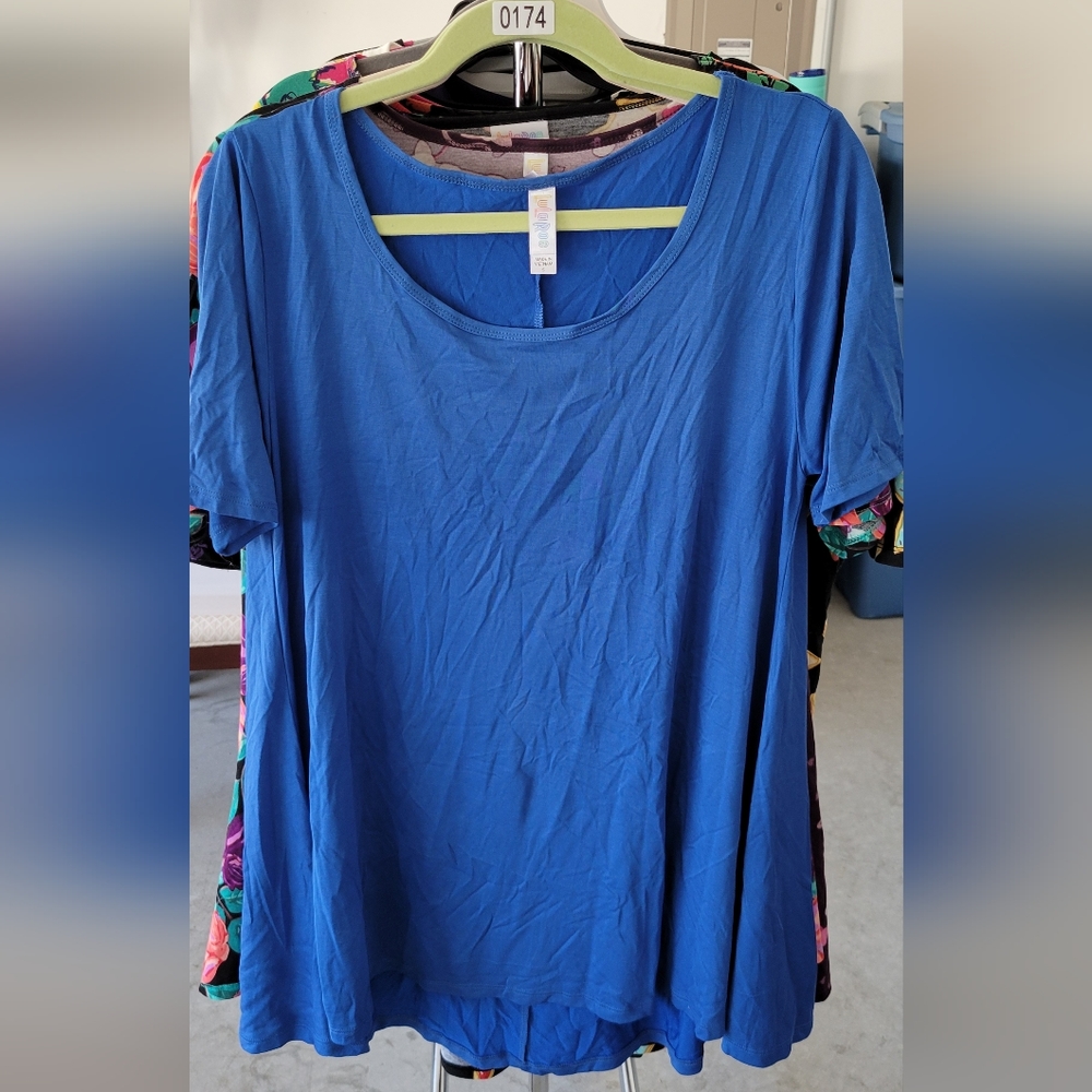 Lularoe Perfect T Size S
